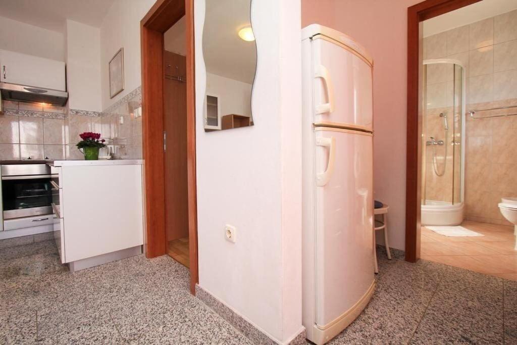 Apartments Ana Sukošan Eksteriør bilde